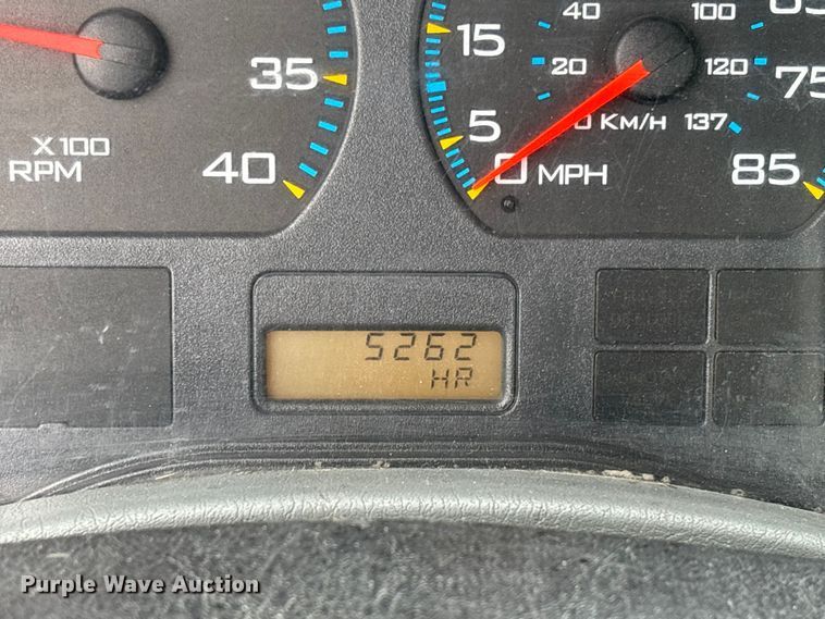 image for item FC5809 2007 International 8600 semi truck