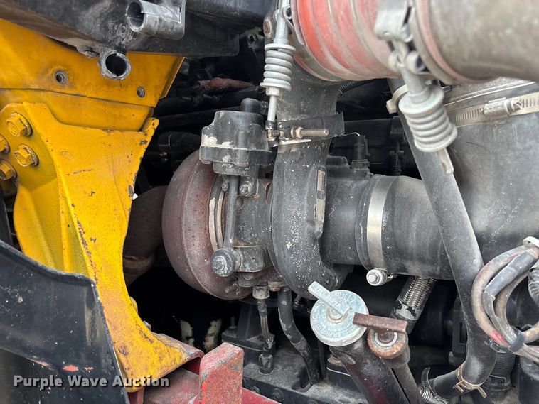 image for item FC5809 2007 International 8600 semi truck