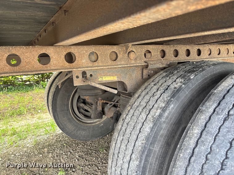 image for item FC5837 2008 Strick dry van trailer