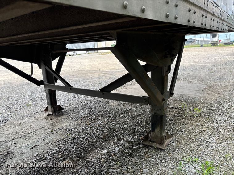 image for item FC5837 2008 Strick dry van trailer