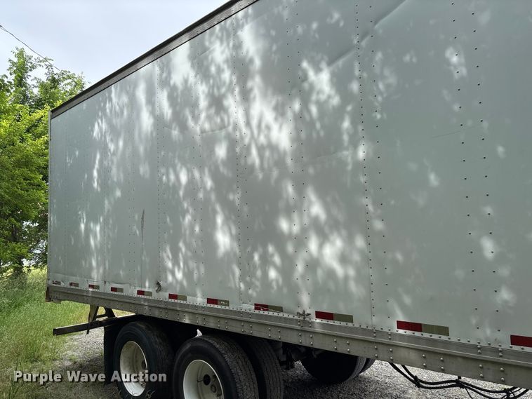 image for item FC5837 2008 Strick dry van trailer
