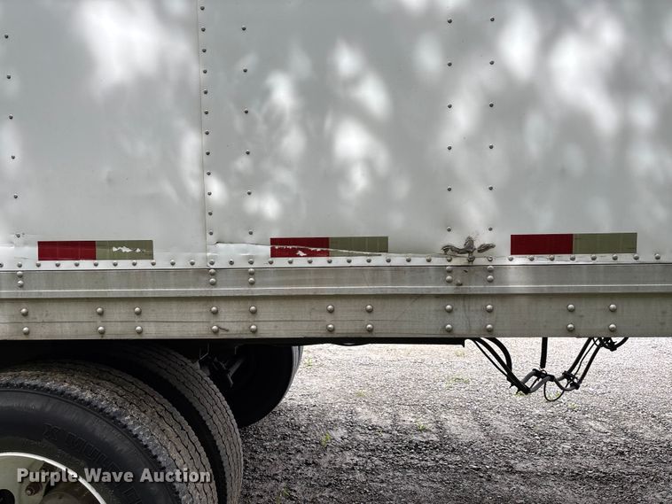 image for item FC5837 2008 Strick dry van trailer