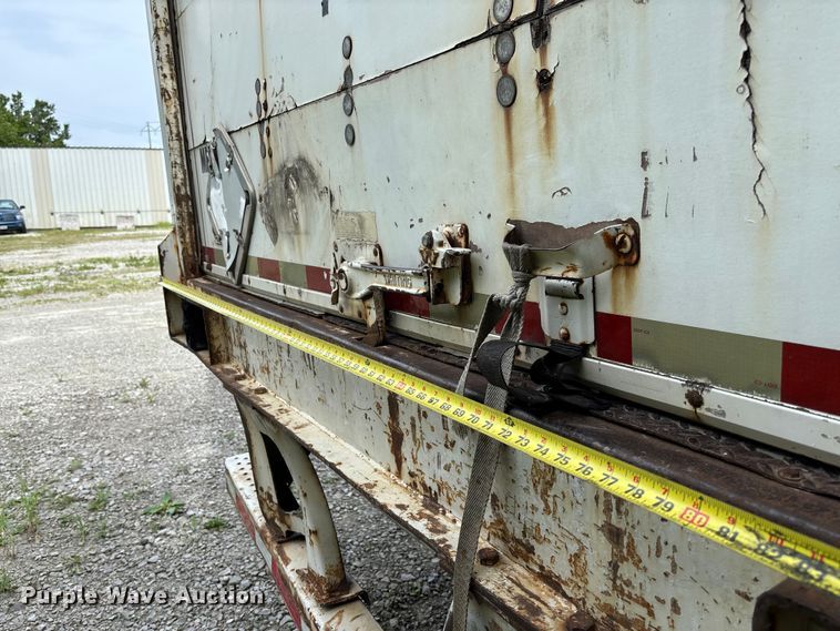 image for item FC5837 2008 Strick dry van trailer