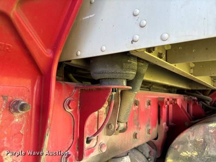 image for item FC5854 2013 Kenworth T660 semi truck