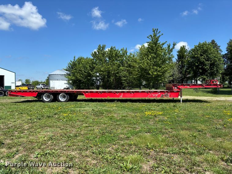 image for item FC5855 2004 Trail King TK70HT-523 drop deck hydraulic tail equipment trailer
