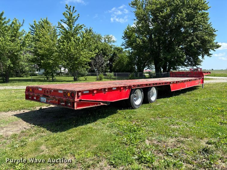 image for item FC5855 2004 Trail King TK70HT-523 drop deck hydraulic tail equipment trailer
