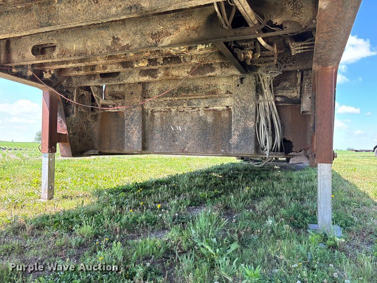 image for item FC5855 2004 Trail King TK70HT-523 drop deck hydraulic tail equipment trailer