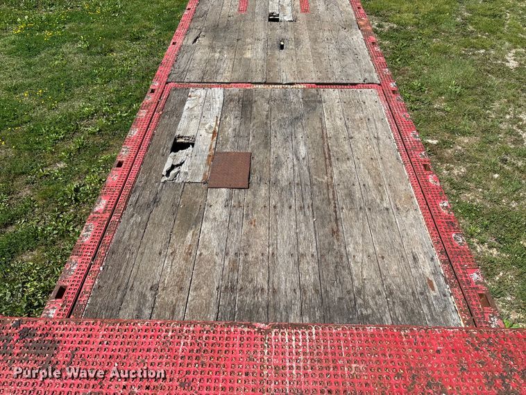 image for item FC5855 2004 Trail King TK70HT-523 drop deck hydraulic tail equipment trailer