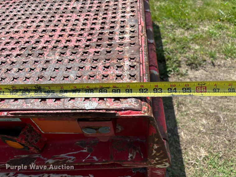 image for item FC5855 2004 Trail King TK70HT-523 drop deck hydraulic tail equipment trailer