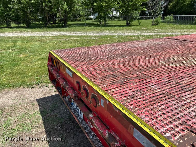 image for item FC5855 2004 Trail King TK70HT-523 drop deck hydraulic tail equipment trailer