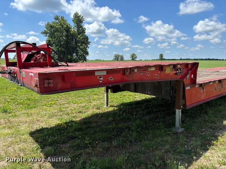 image for item FC5855 2004 Trail King TK70HT-523 drop deck hydraulic tail equipment trailer