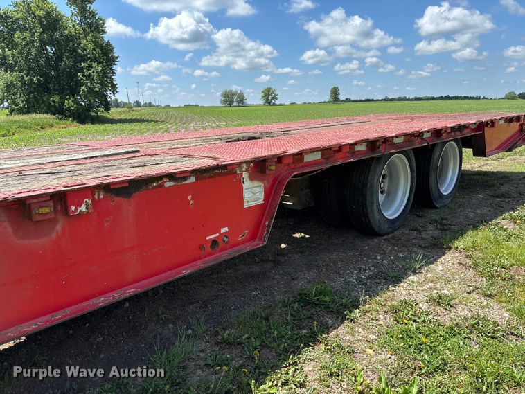 image for item FC5855 2004 Trail King TK70HT-523 drop deck hydraulic tail equipment trailer