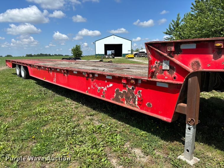 image for item FC5855 2004 Trail King TK70HT-523 drop deck hydraulic tail equipment trailer