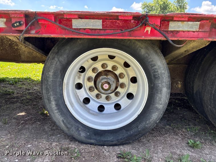 image for item FC5855 2004 Trail King TK70HT-523 drop deck hydraulic tail equipment trailer