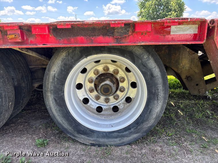 image for item FC5855 2004 Trail King TK70HT-523 drop deck hydraulic tail equipment trailer