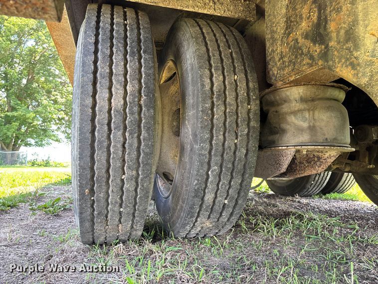 image for item FC5855 2004 Trail King TK70HT-523 drop deck hydraulic tail equipment trailer