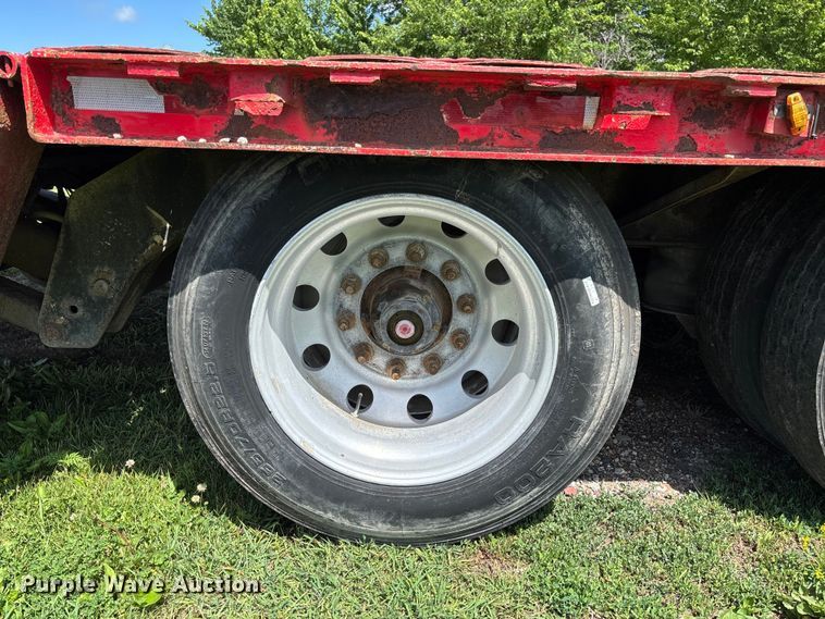 image for item FC5855 2004 Trail King TK70HT-523 drop deck hydraulic tail equipment trailer