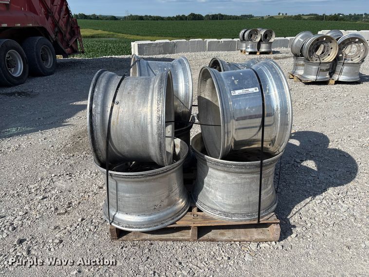 image for item FC5866 (8) 22.5x14.00 wheels