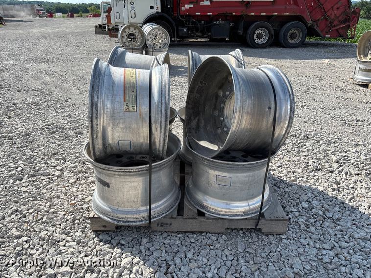 image for item FC5867 (8) 22.5x14.00 wheels