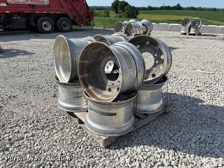 image for item FC5867 (8) 22.5x14.00 wheels