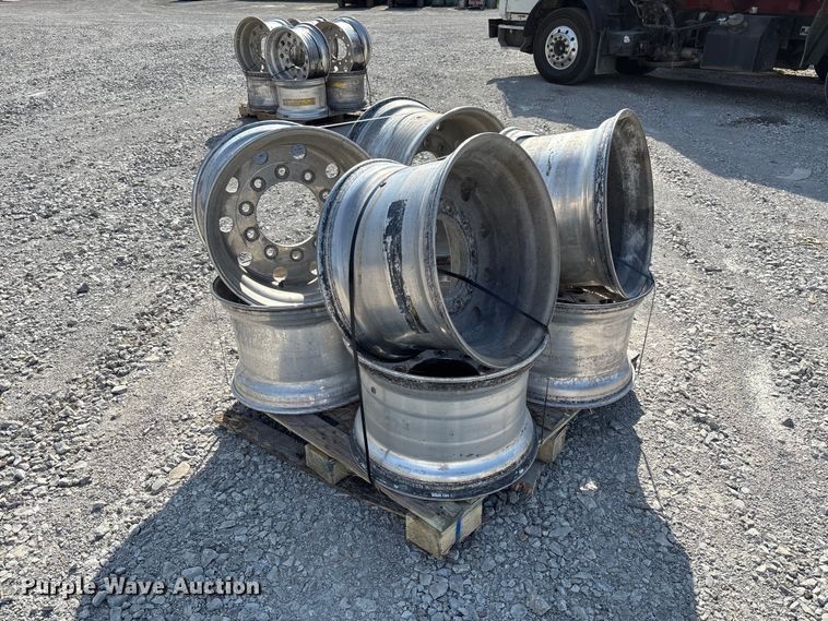 image for item FC5868 (8) 22.5x14.00 wheels