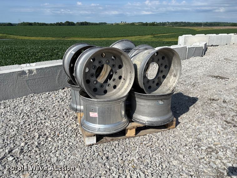 image for item FC5869 (8) 22.5x14.00 wheels