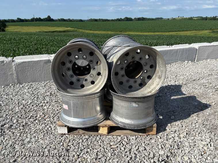 image for item FC5869 (8) 22.5x14.00 wheels
