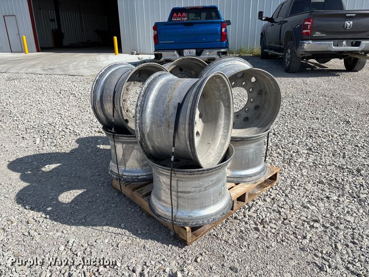 image for item FC5870 (8) 22.5x14.00 wheels