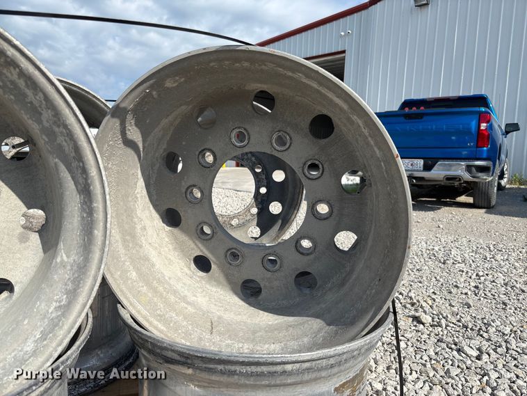 image for item FC5870 (8) 22.5x14.00 wheels
