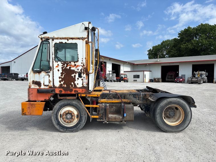 image for item FC5871 2012 Cargotec Solutions yard truck