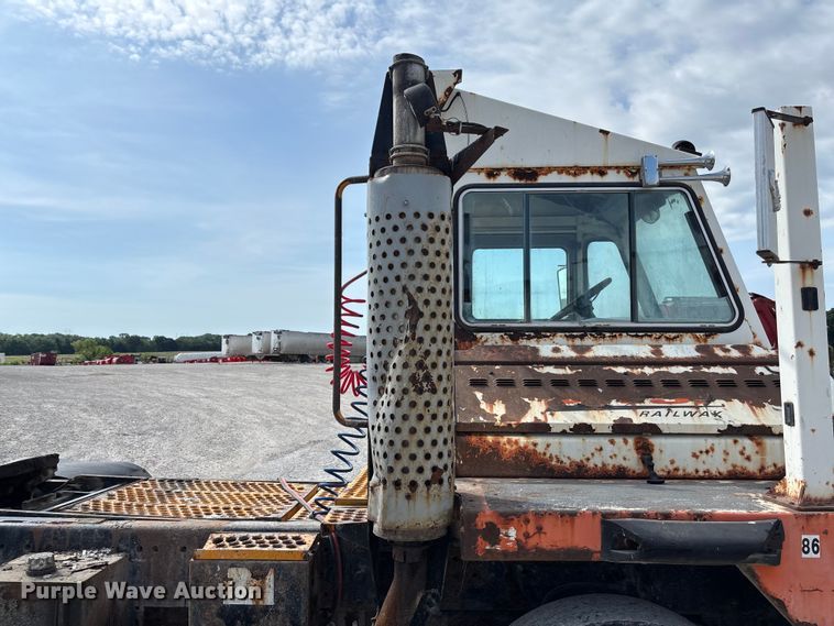 image for item FC5871 2012 Cargotec Solutions yard truck