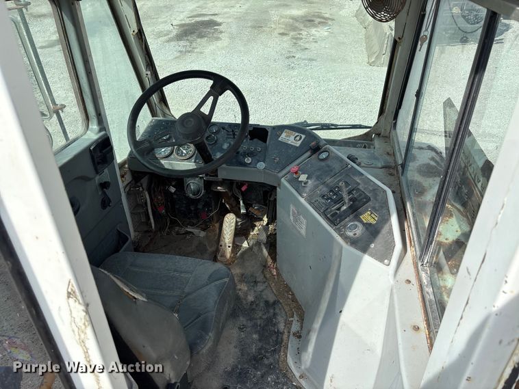 image for item FC5871 2012 Cargotec Solutions yard truck