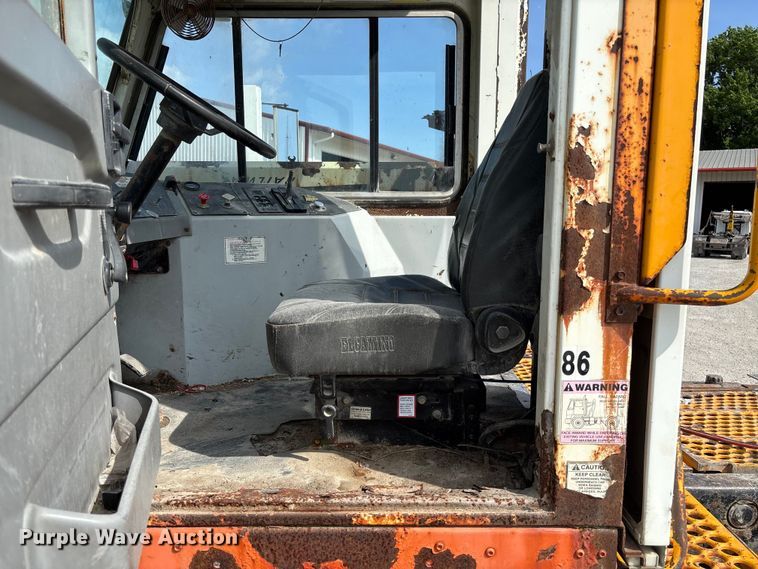 image for item FC5871 2012 Cargotec Solutions yard truck