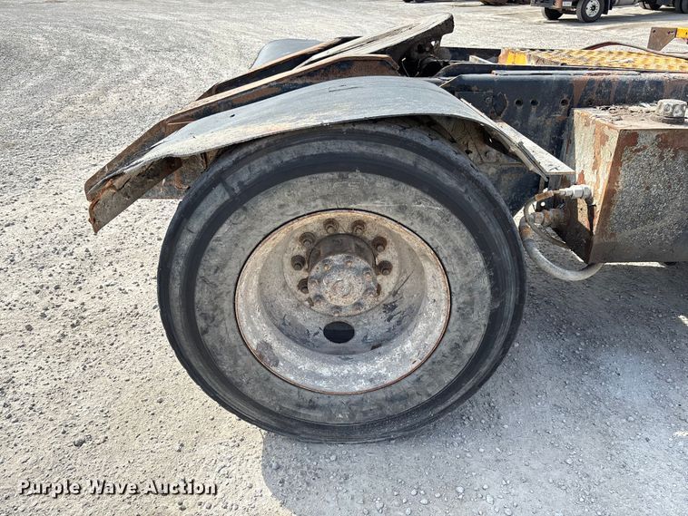 image for item FC5871 2012 Cargotec Solutions yard truck
