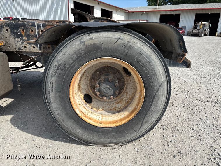 image for item FC5871 2012 Cargotec Solutions yard truck