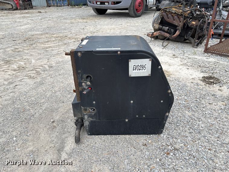 image for item FC5906 Thermo-King TriPac Evolution auxiliary power unit