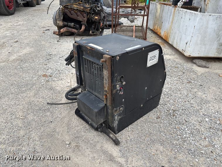 image for item FC5906 Thermo-King TriPac Evolution auxiliary power unit