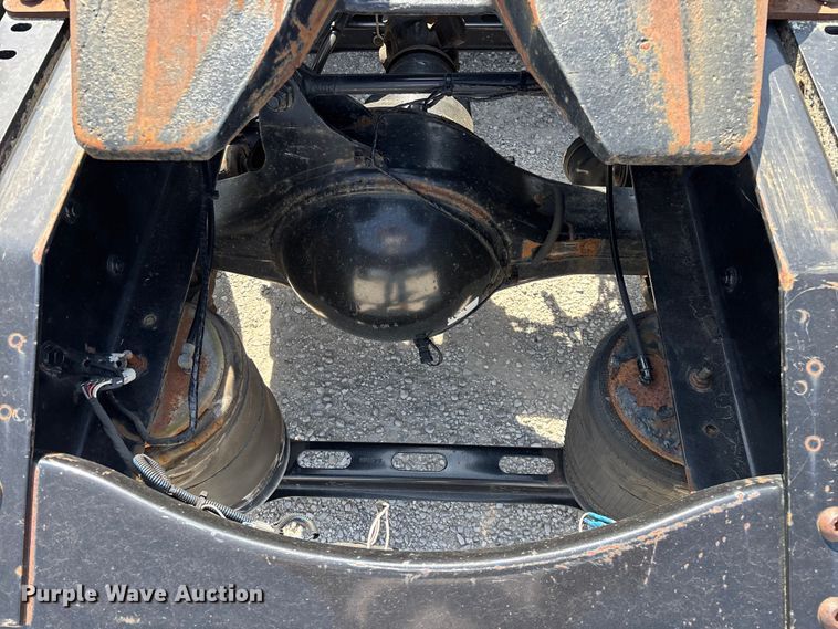 image for item FG0372 2014 Volvo VN Series semi truck