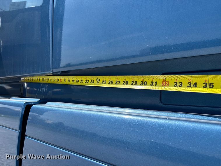 image for item FG0372 2014 Volvo VN Series semi truck