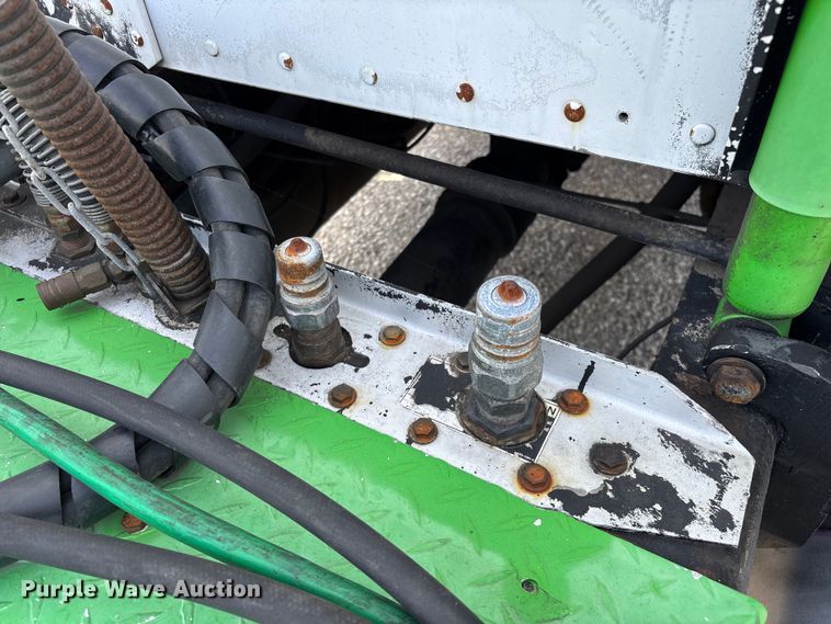 image for item FG0373 2005 Peterbilt 379 semi truck