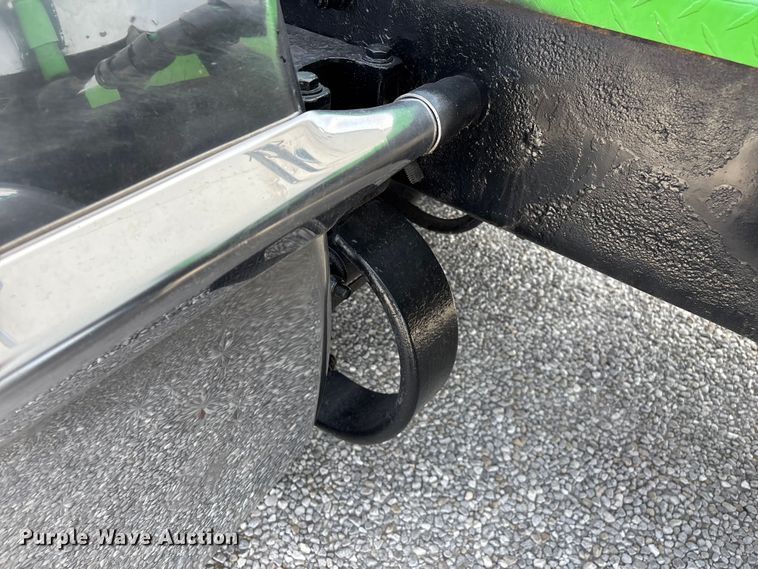 image for item FG0373 2005 Peterbilt 379 semi truck