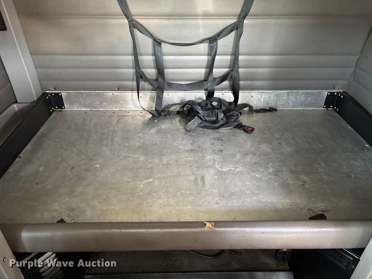 image for item FG0373 2005 Peterbilt 379 semi truck