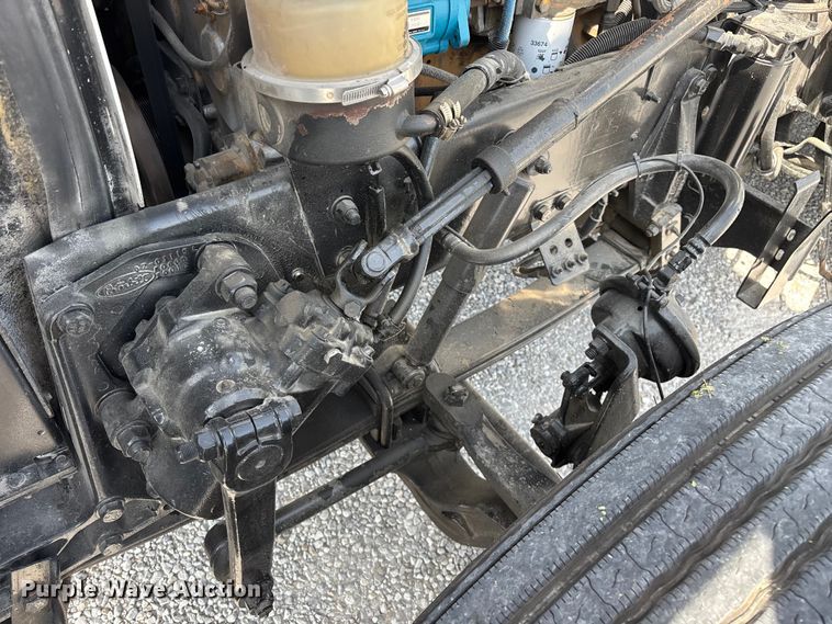 image for item FG0373 2005 Peterbilt 379 semi truck
