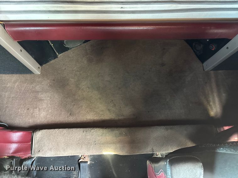 image for item FG0374 2004 Peterbilt 379 semi truck