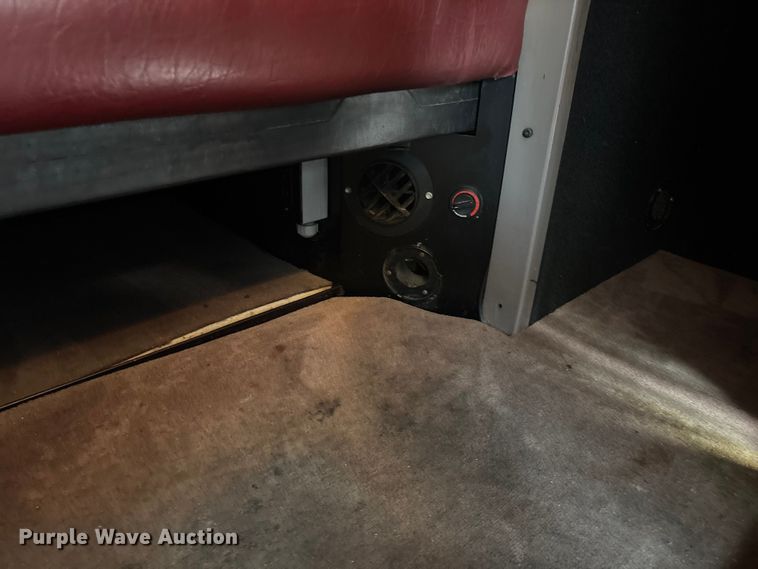 image for item FG0374 2004 Peterbilt 379 semi truck
