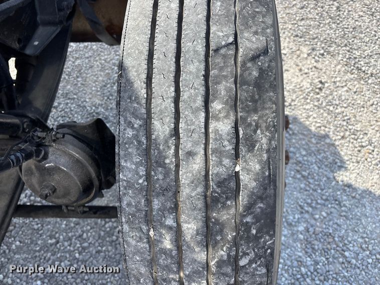 image for item FG0374 2004 Peterbilt 379 semi truck