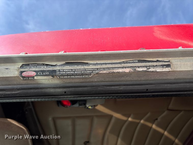 image for item FG0374 2004 Peterbilt 379 semi truck