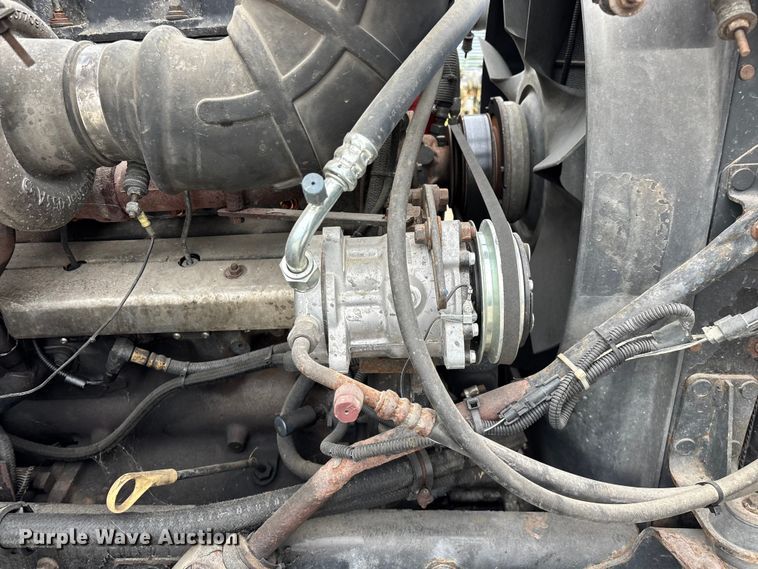 image for item FG0378 2001 Mack CX613 Vision semi truck