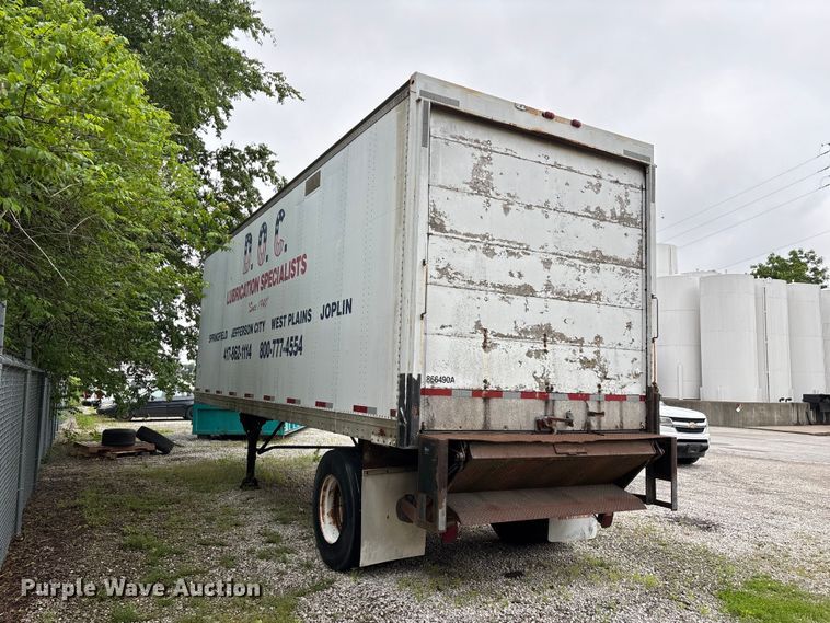 image for item FG0384 1986 Strick dry van trailer