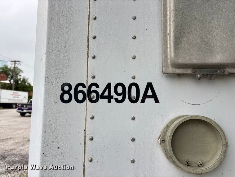 image for item FG0384 1986 Strick dry van trailer